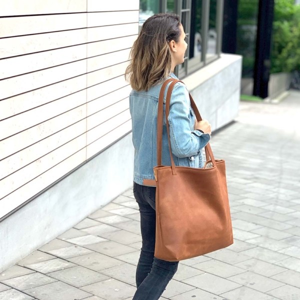 Mom Bag Cognac Braun | Strandtasche | XXL Shopper | Totebag aus Leder Faserstoff | Fair und Nachhaltig | Bowleanies | als Schultertasche